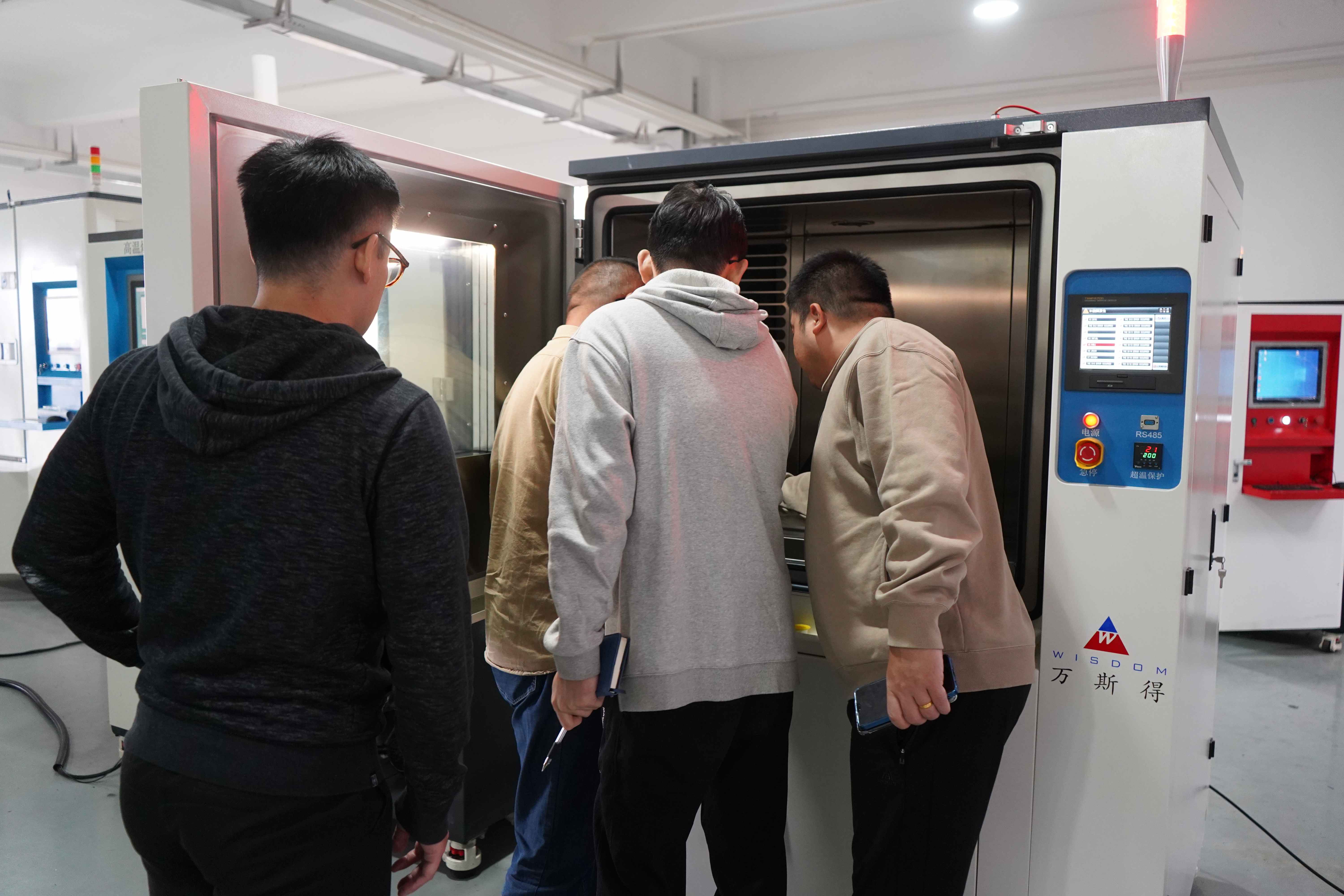 斯堪尼亞客戶驗(yàn)收萬斯得高溫爆破試驗(yàn)機(jī)，合作進(jìn)入新階段