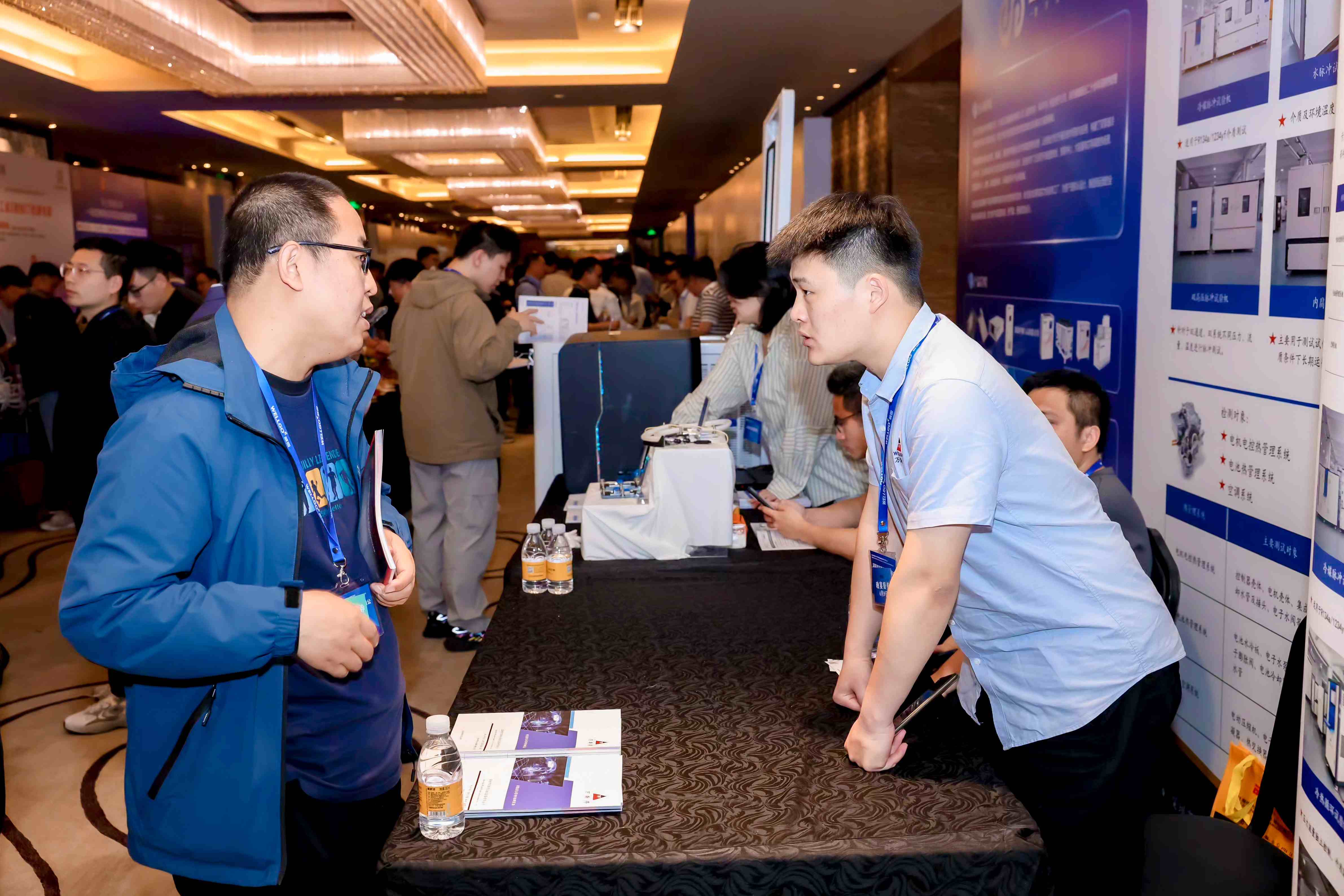 冷“靜”革新·熱鏈未來——萬斯得深度參與2025華南液冷散熱年會暨晚宴(圖13)